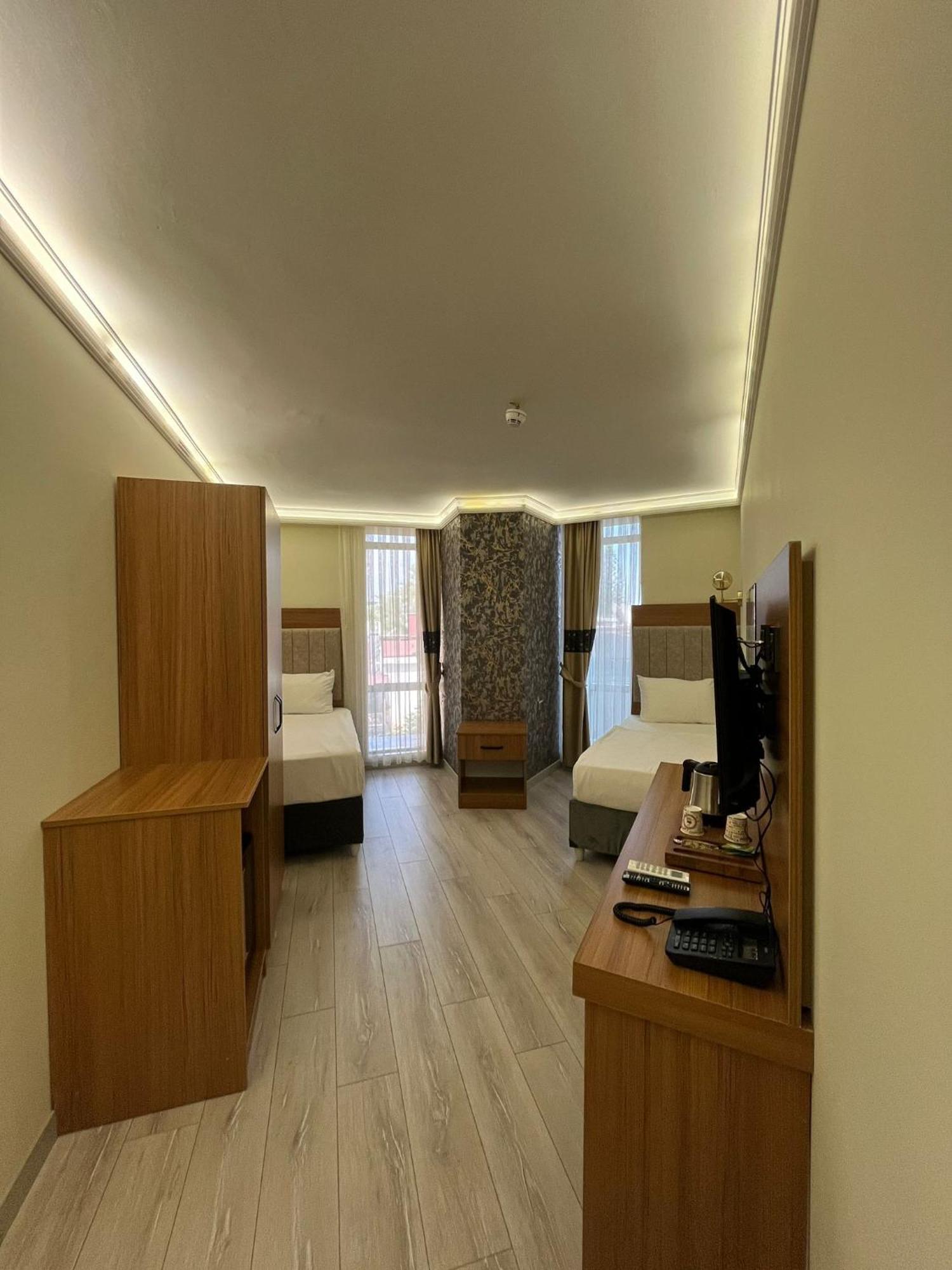 Golden Lux Hotel Анталія Екстер'єр фото