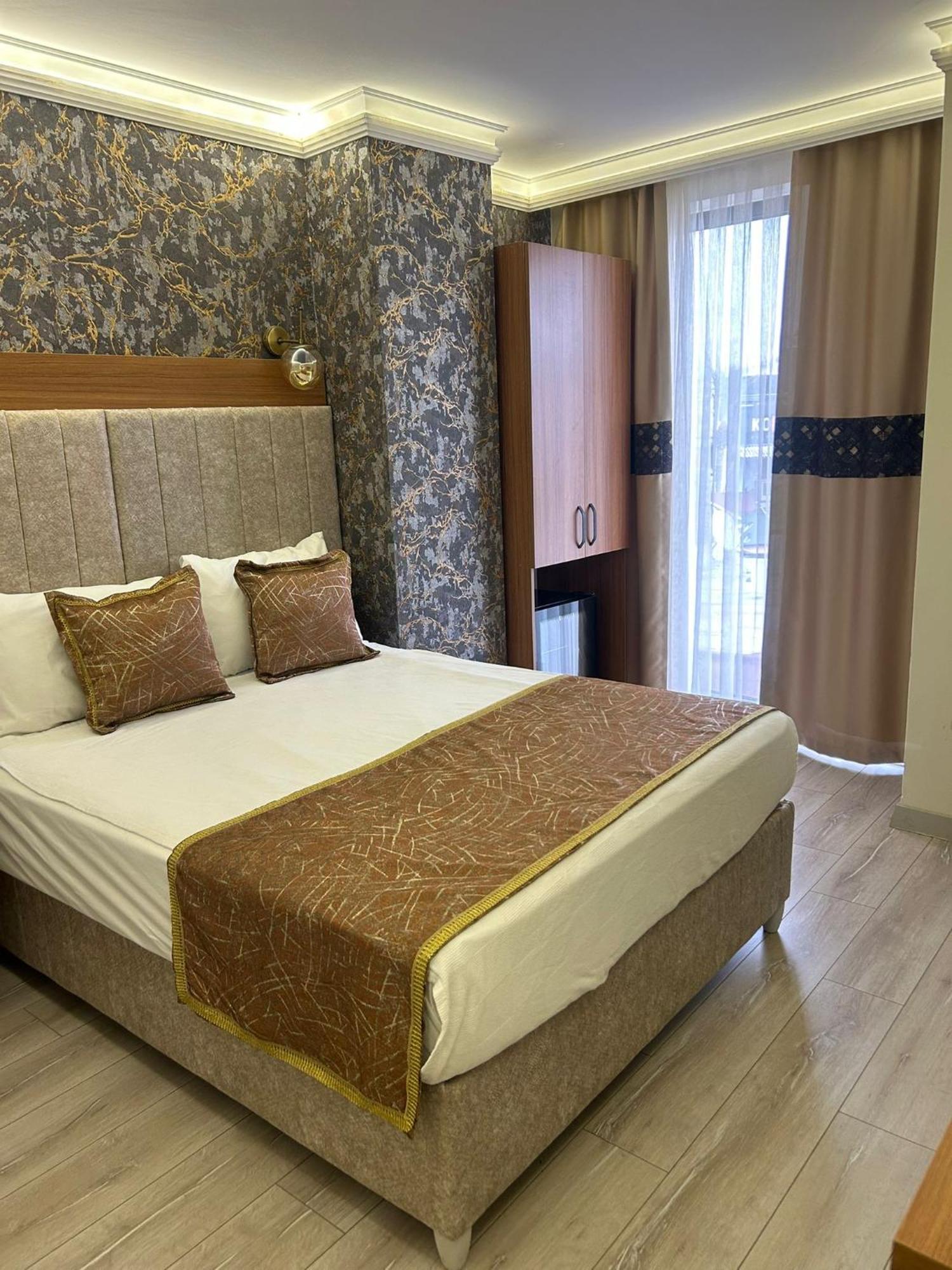 Golden Lux Hotel Анталія Екстер'єр фото